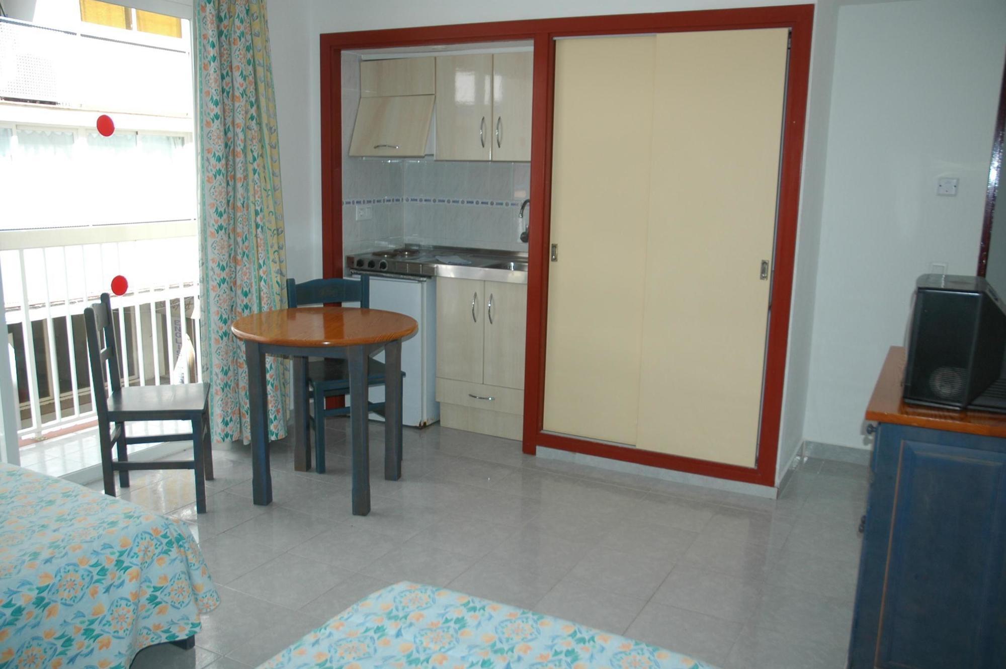 Excelsior Estudios & Apartamentos San Antonio Kültér fotó